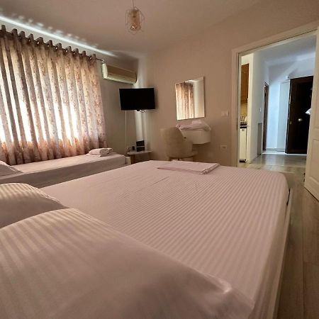 Klinti'S Apartment بيرات المظهر الخارجي الصورة