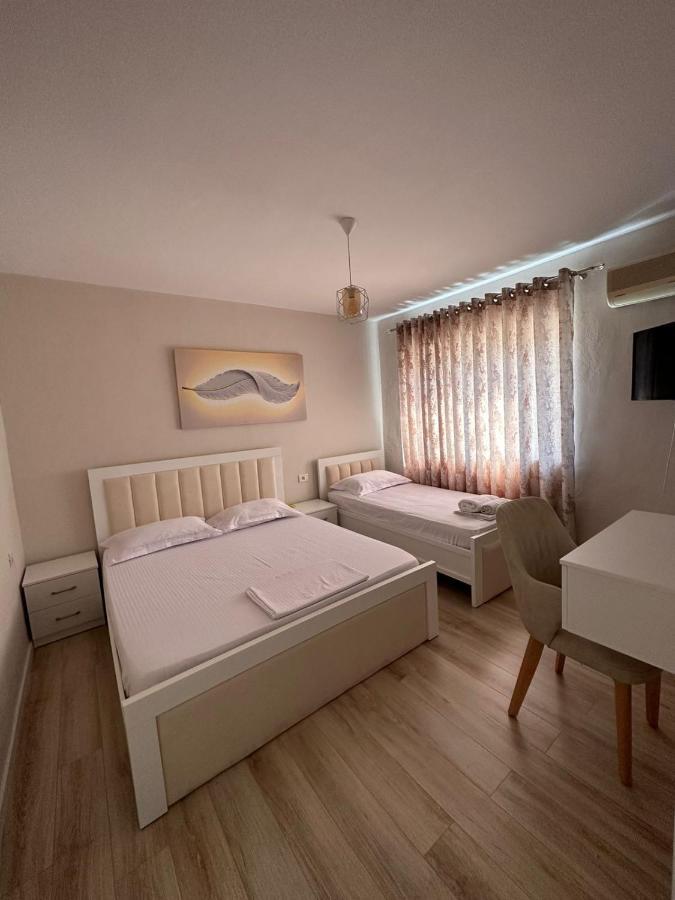 Klinti'S Apartment بيرات المظهر الخارجي الصورة